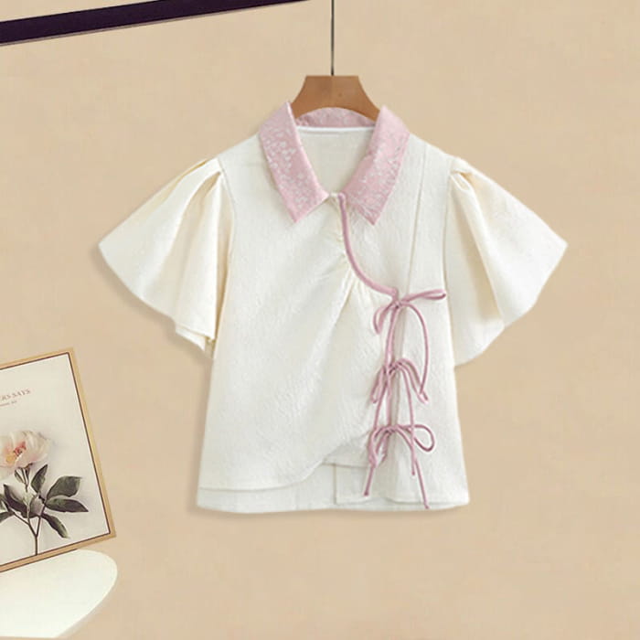 Flower V-neck Shirt with Bird Print Pleated Skirt - M