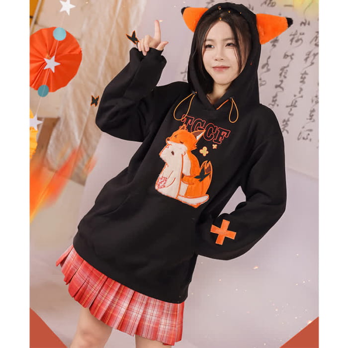 Fox Embroidery Pocket Loose Hoodie