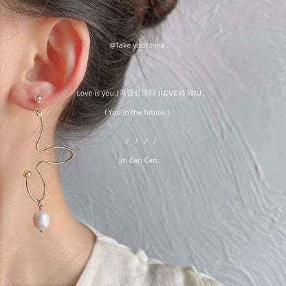 Freshwater Pearl Drop Earring