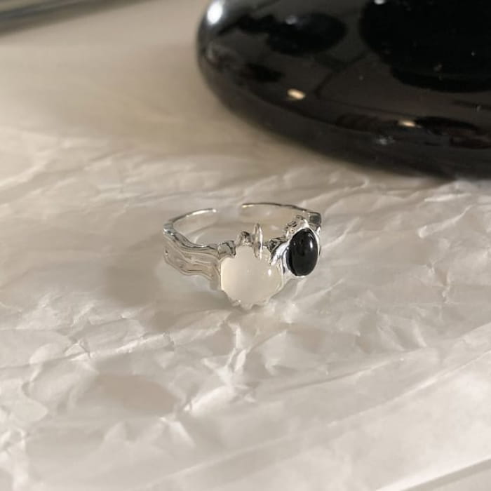 Gemstone Open Ring - J5206 - White & Black - Silver