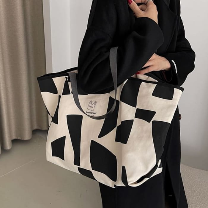 Geometric Print Applique Canvas Carryall Bag