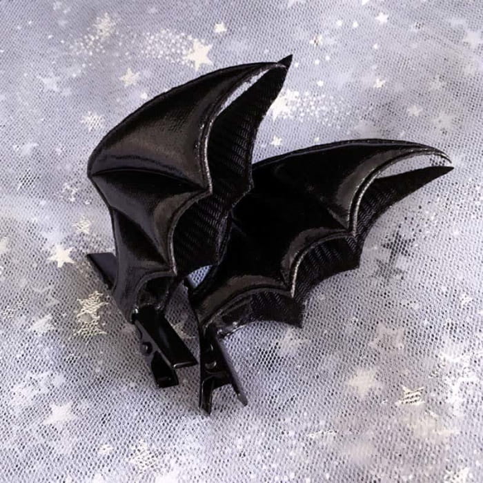 Gothic Bat Wings Moth Hair Clip Halloween Accessory - Black