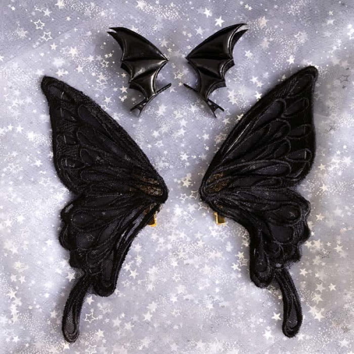 Gothic Bat Wings Moth Hair Clip Halloween Accessory - Black