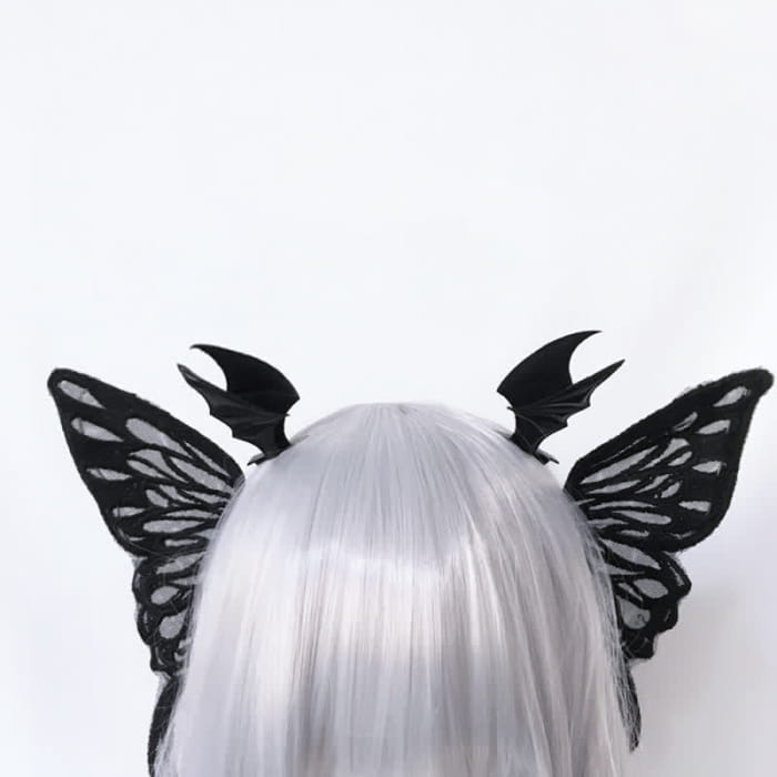 Gothic Bat Wings Moth Hair Clip Halloween Accessory - Black