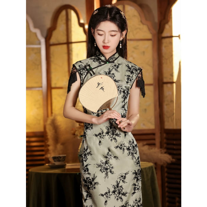 Green Beauty Floral Cheongsam - Female Hanfu