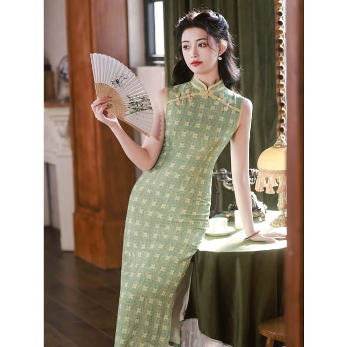 Green Floral Patterned Cheongsam - S - Female Hanfu