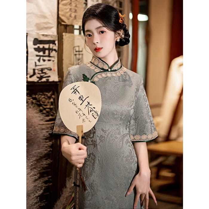 Grey Knotted Mid Sleeve Cheongsam - Female Hanfu