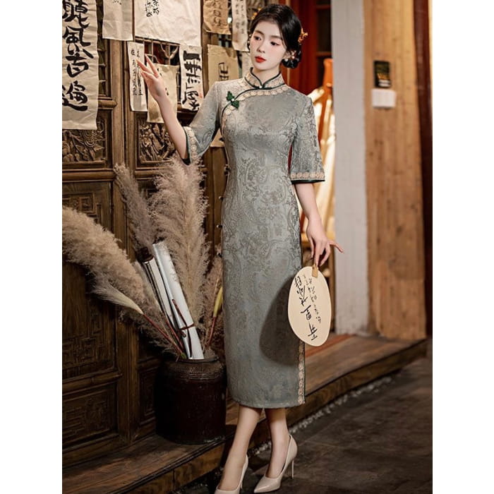 Grey Knotted Mid Sleeve Cheongsam - S / Wide - Female Hanfu