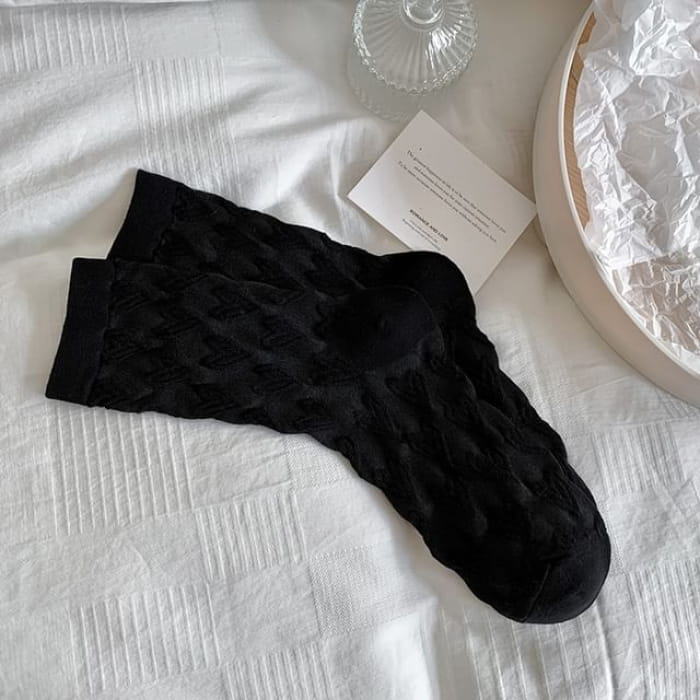 Heart Patterned Socks - Black / One Size