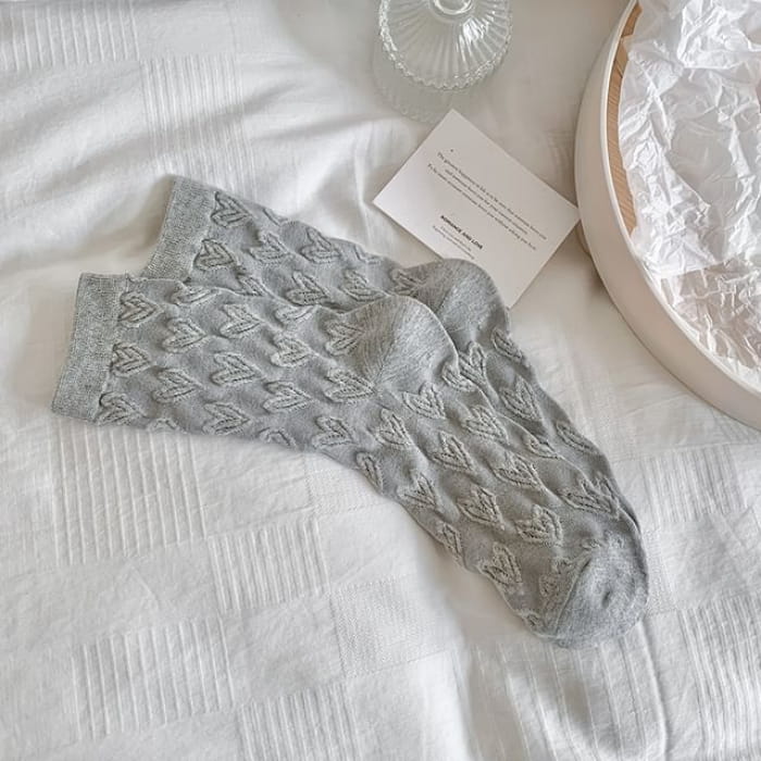 Heart Patterned Socks - Gray / One Size