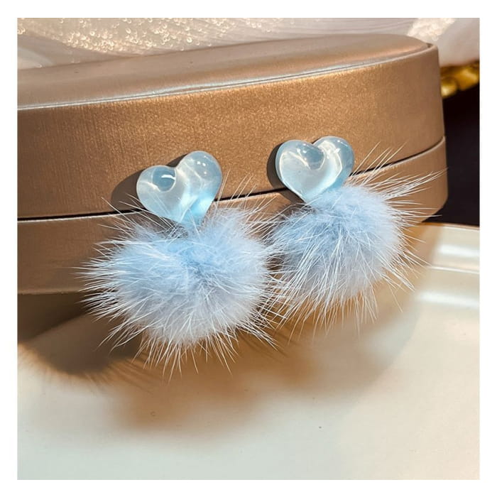 Heart Pom Drop earring