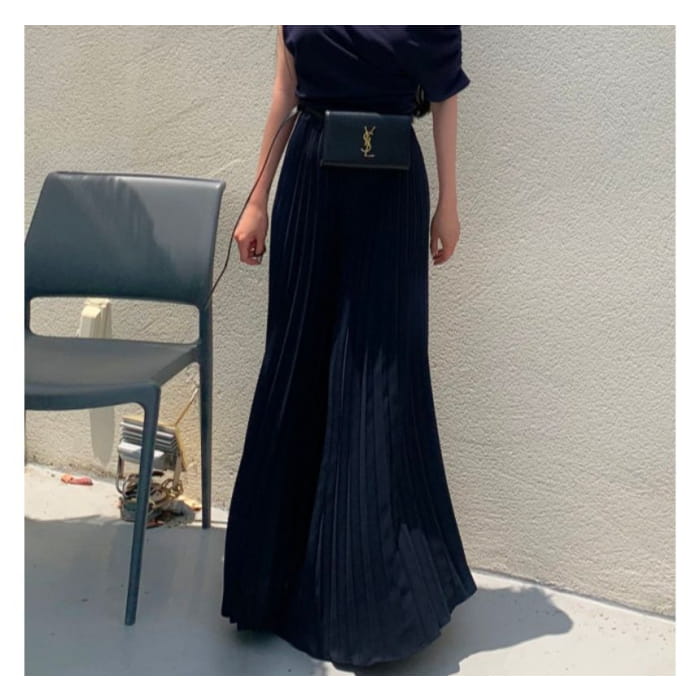 High Rise Pleated Plain Wide Leg Pants