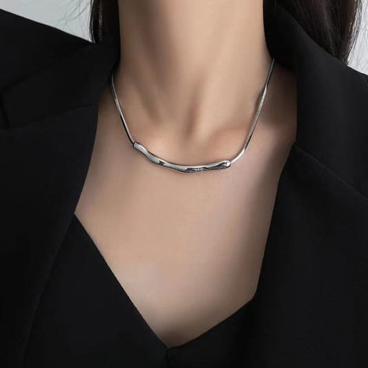 Irregular Bar Alloy Choker