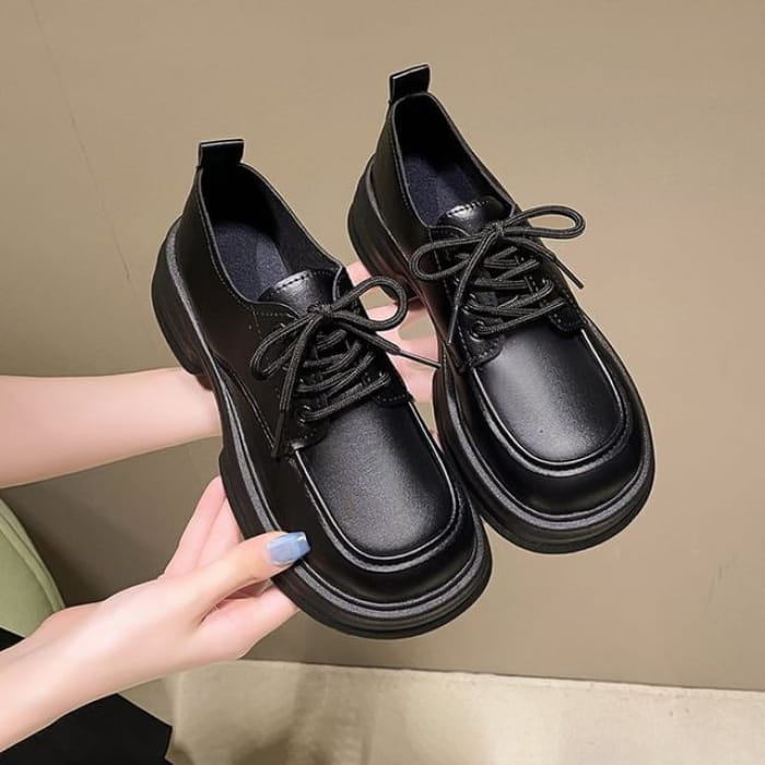 Lace-Up Platform Chunky Heel Derby Shoes - Matte - Black