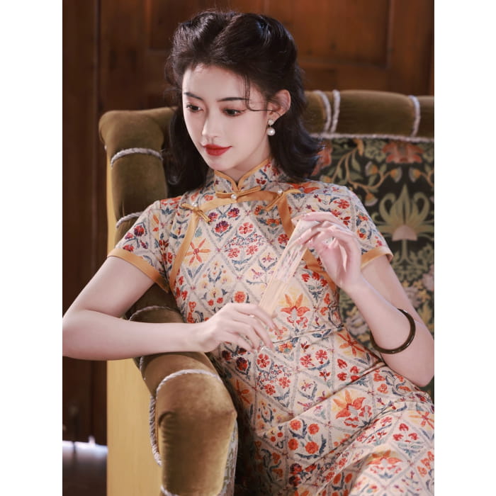 Lattice Floral Cheongsam - Female Hanfu