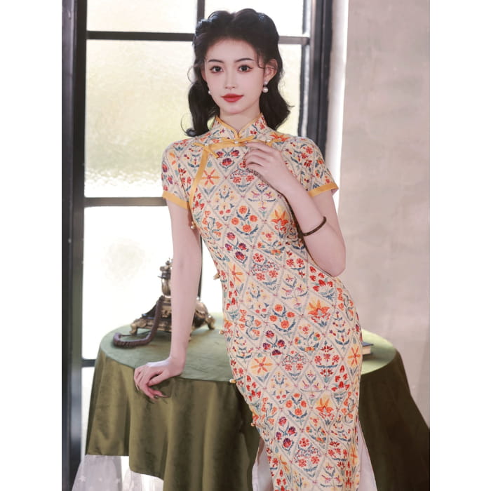 Lattice Floral Cheongsam - S - Female Hanfu