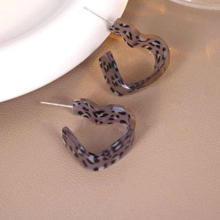 Leopard Print Heart Acrylic Open Hoop Earring - 1 Pair