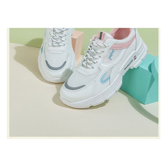 Letter Embroidered Mesh Panel Platform Sneakers