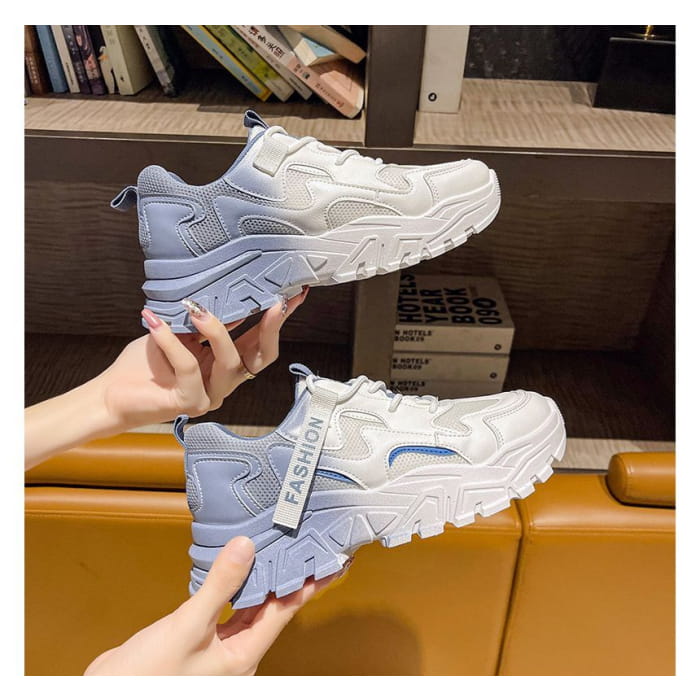 Lettering Label Applique Ombre Platform Sneakers