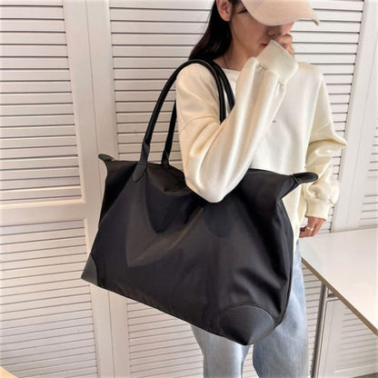 Lightweight Carryall Bag