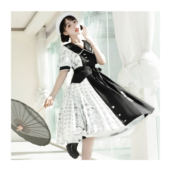 Lolita Short-Sleeve Collared Two Tone Pleated A-Line Dress