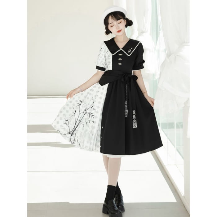 Lolita Short-Sleeve Collared Two Tone Pleated A-Line Dress