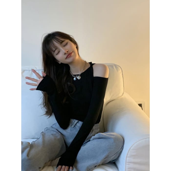 Long-Sleeve Cold Shoulder Plain Crop Top - Clothing