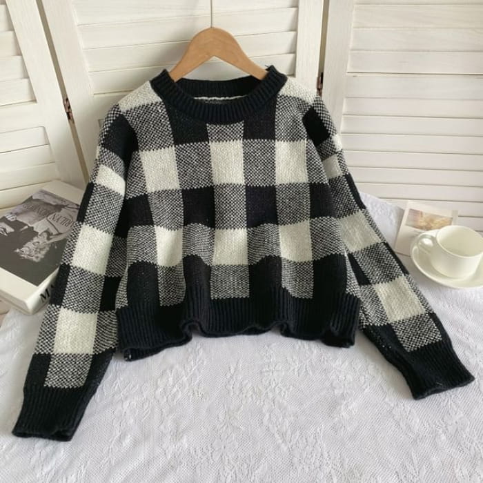 Long-Sleeve Crew Neck Gingham Sweater - Plaid - Black