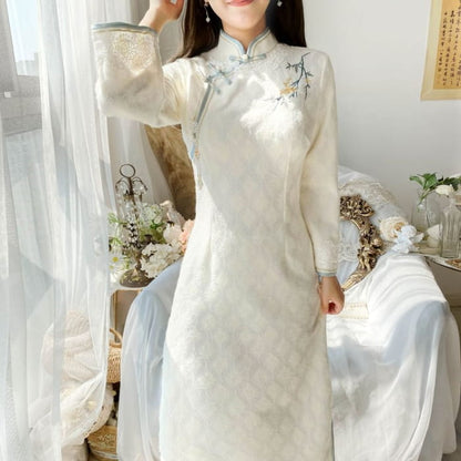 Long-Sleeve Floral Embroidered Lace Maxi A-Line Qipao