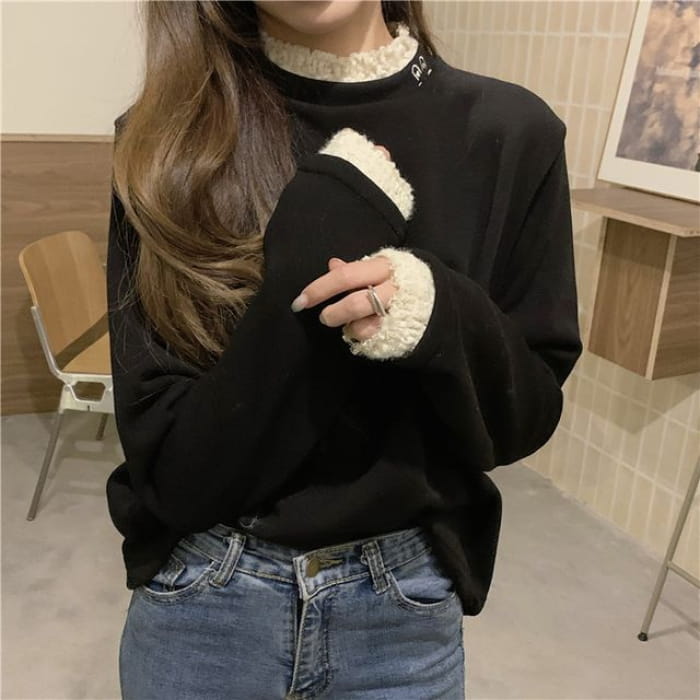 Long-Sleeve Lace Trim High Neck Tee - Black / S