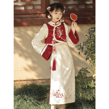 Long-Sleeve Lolita Floral Embroidered A-Line Qipao / Round