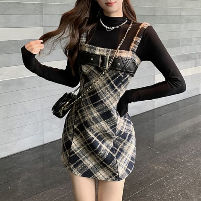 Long-Sleeve Mock Neck Knit Top / Plaid Midi Dungaree Dress