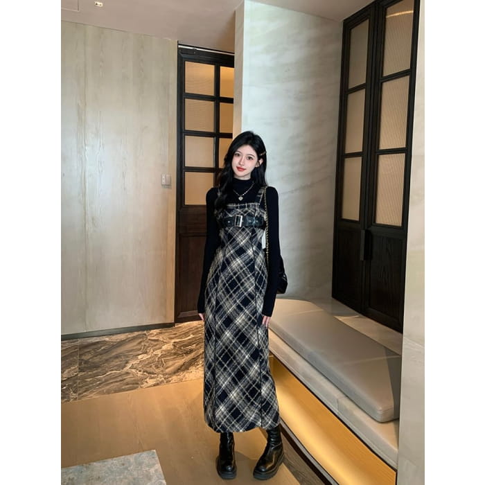 Long-Sleeve Mock Neck Knit Top / Plaid Midi Dungaree Dress