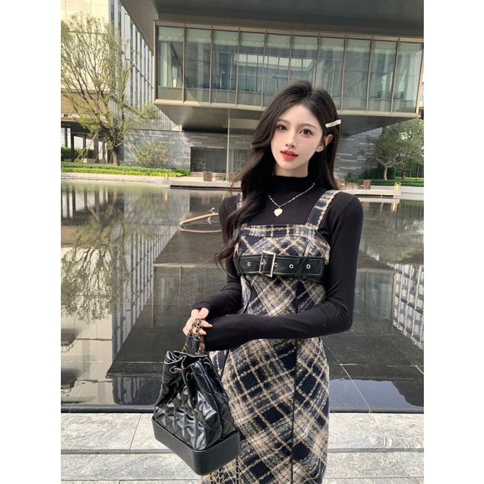 Long-Sleeve Mock Neck Knit Top / Plaid Midi Dungaree Dress