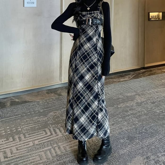 Long-Sleeve Mock Neck Knit Top / Plaid Midi Dungaree Dress