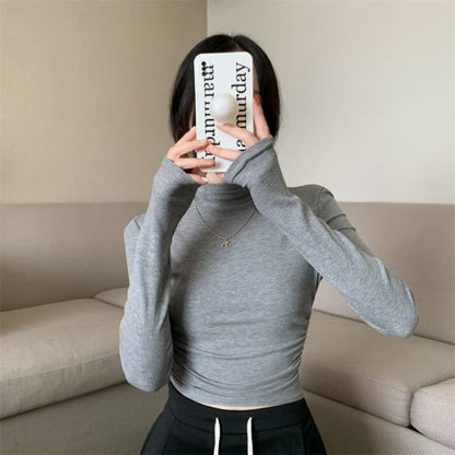 Long-Sleeve Mock Neck Plain Crop Tee - Clothing