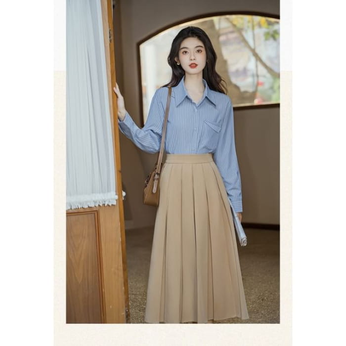 Long-Sleeve Plain Crop Top / Striped Shirt / High Waist