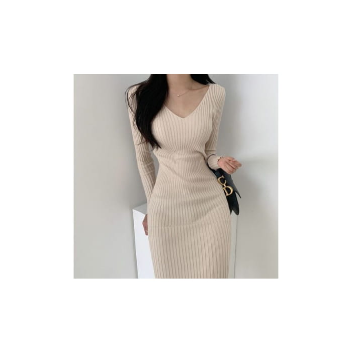 Long-Sleeve Plain Knit Sheath Dress