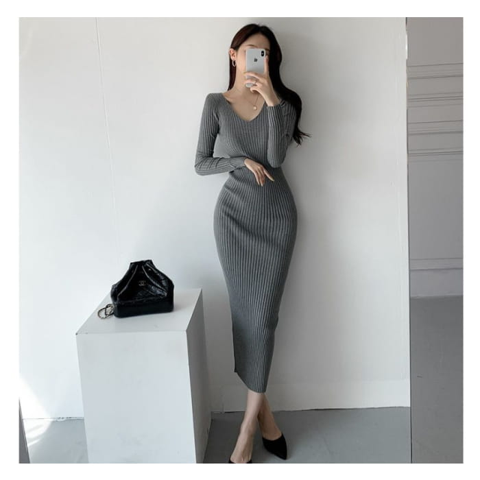 Long-Sleeve Plain Knit Sheath Dress