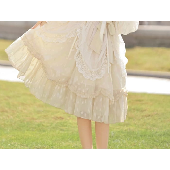 Long-Sleeve Round Neck Lolita Floral Applique Bow Ruffle