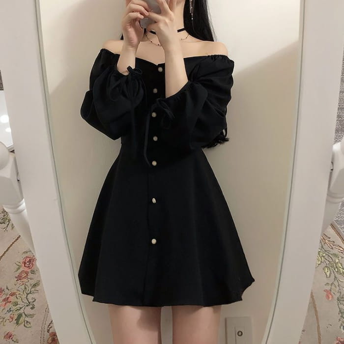 Long Sleeve Sweetheart Neckline Mini A-Line Dress