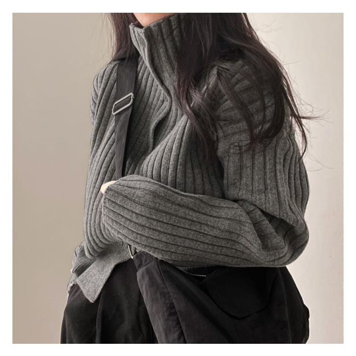 Long-Sleeve Turtleneck Buttoned Rib-Knit Cardigan