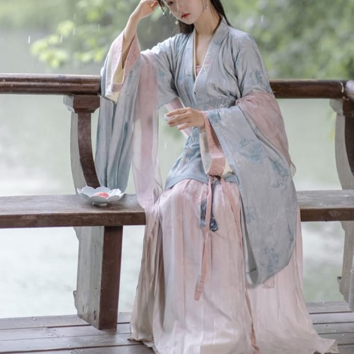 Long-Sleeve V-Neck Floral Embroidered Hanfu Top / Plain