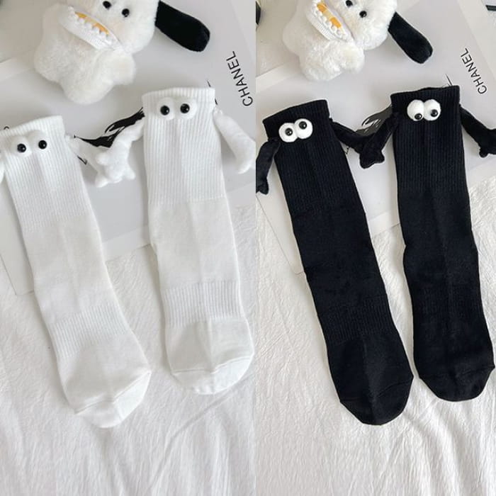 Magnetic Hands Socks Set - of 4 Pairs - 2 White & Black