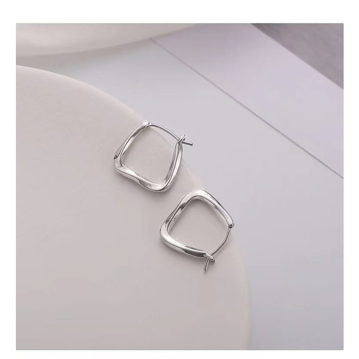 Metal Hoop Earring