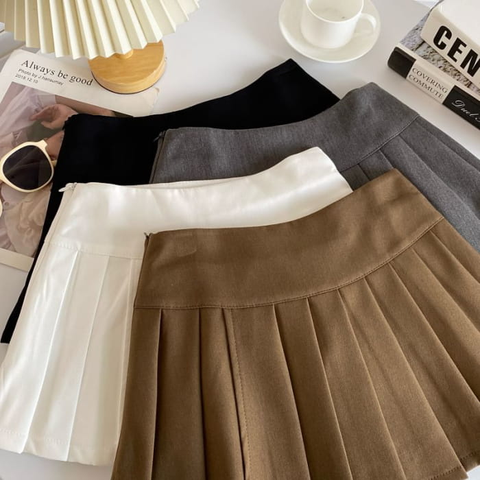 Mid Rise Plain Pleated Mini A-Line Skirt