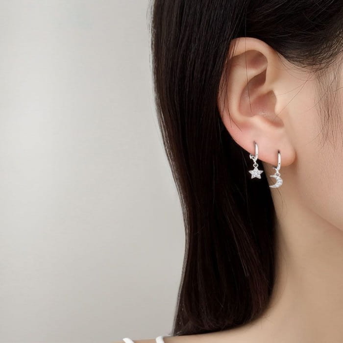 Moon / Star Alloy Drop Earring