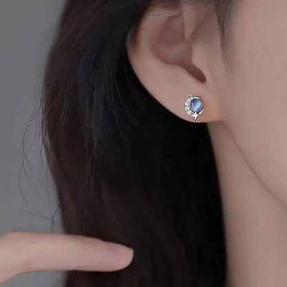 Moon Studded Earring