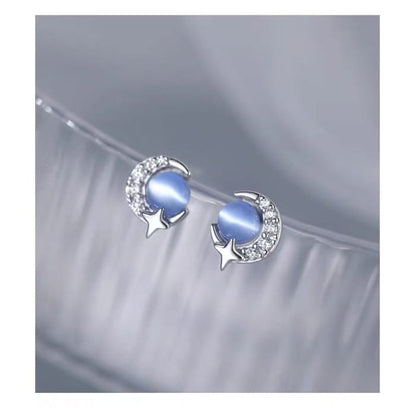 Moon Studded Earring