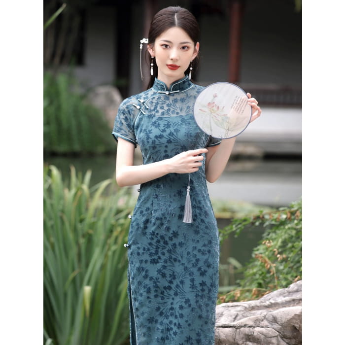 Moonflower Elegant Cheongsam - S - Female Hanfu